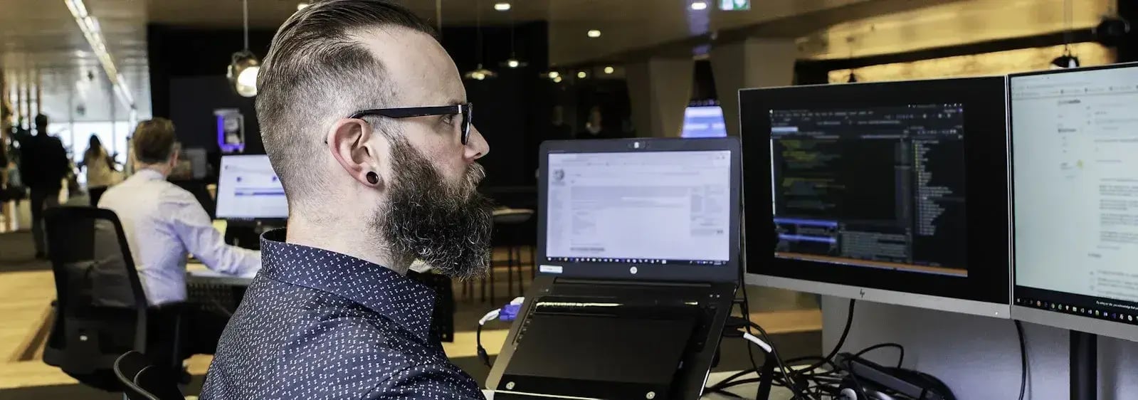 1635150464-data-platforms-amis-1