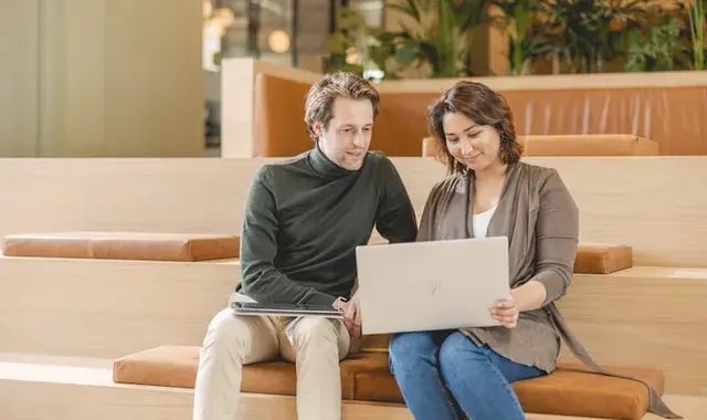 1685701385-headerfoto-service-design