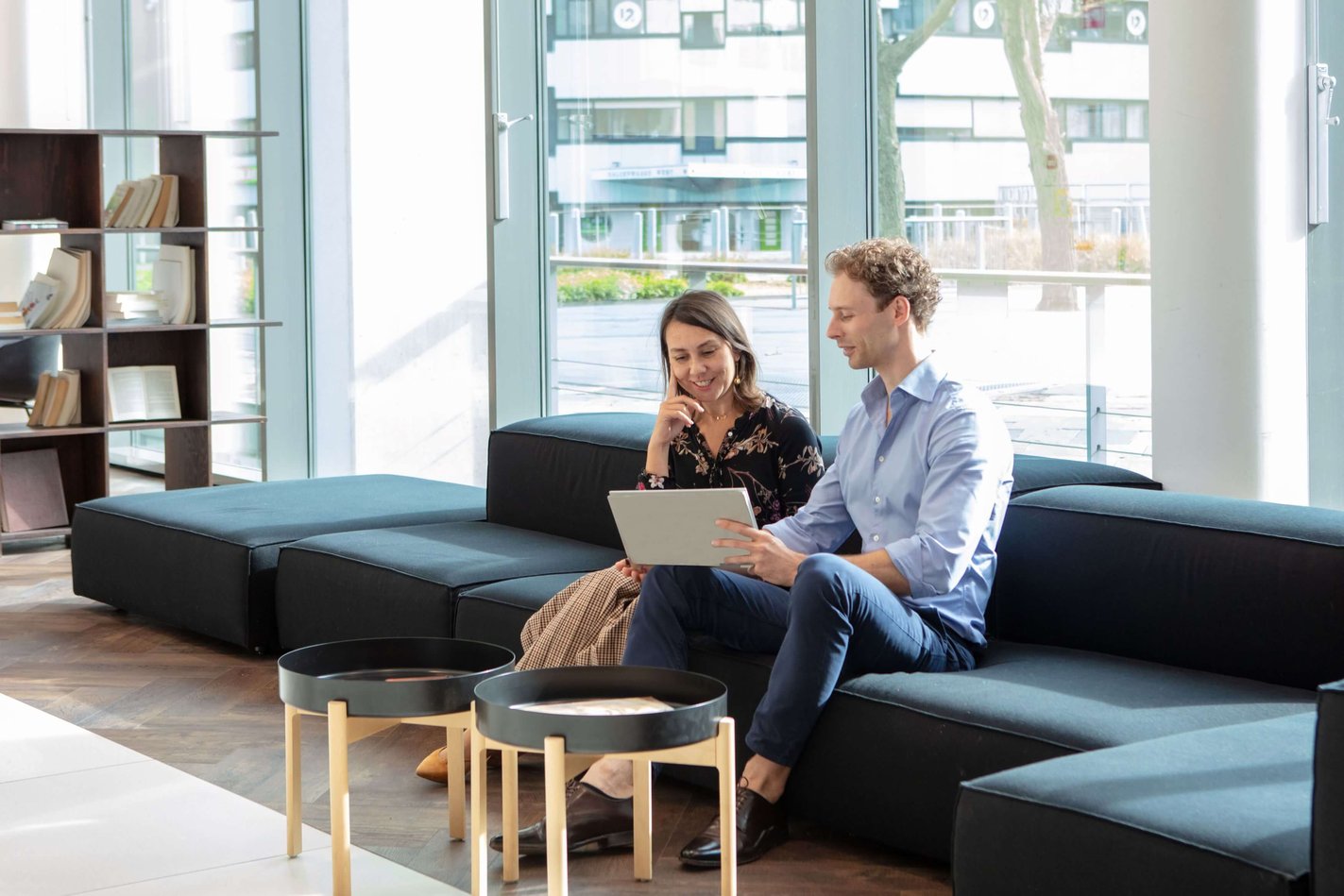 Collega's zijn in overleg.
