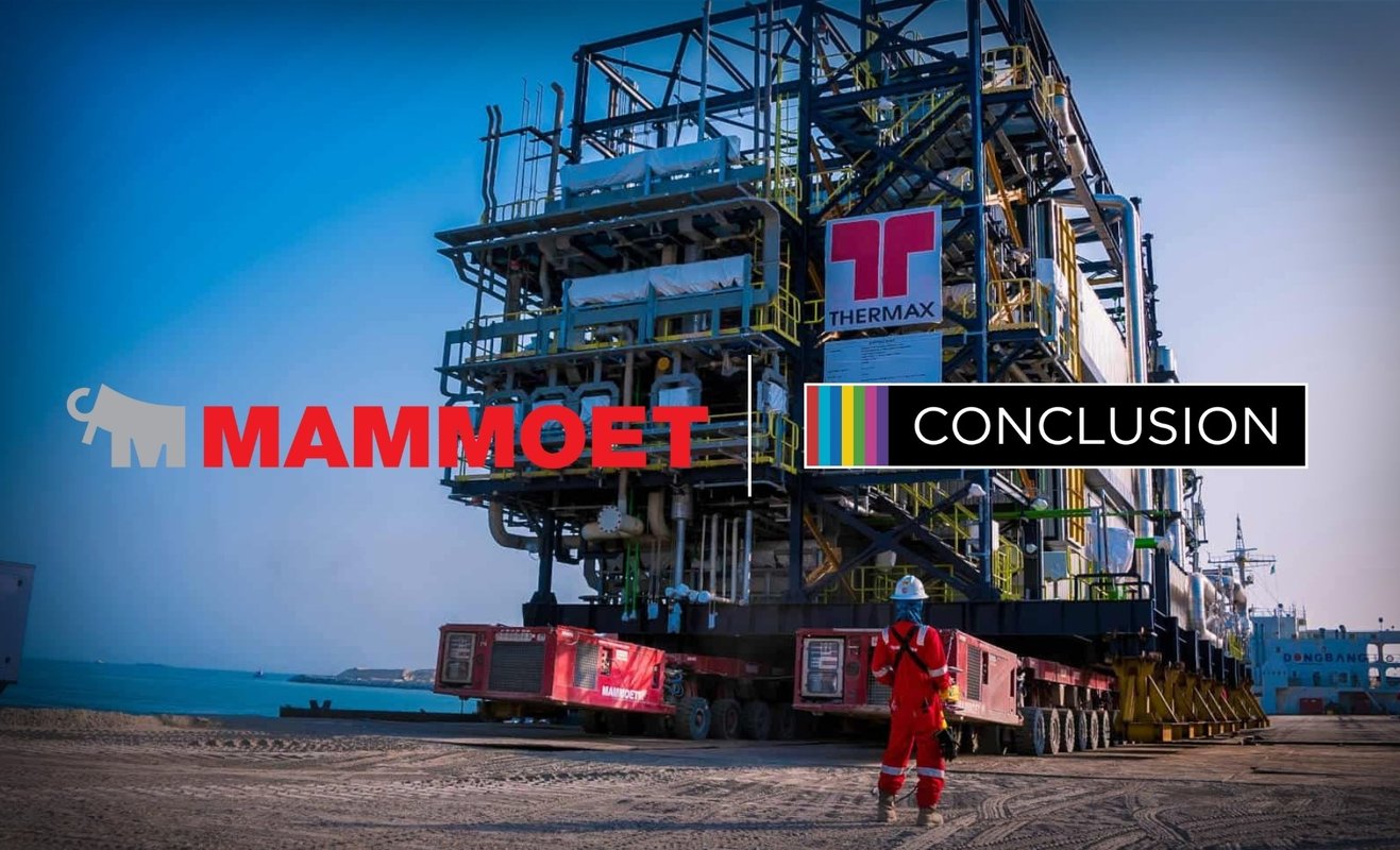 man in werkkleding met helm in havengebied