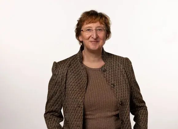 Portretfoto van Ann Ouvry.