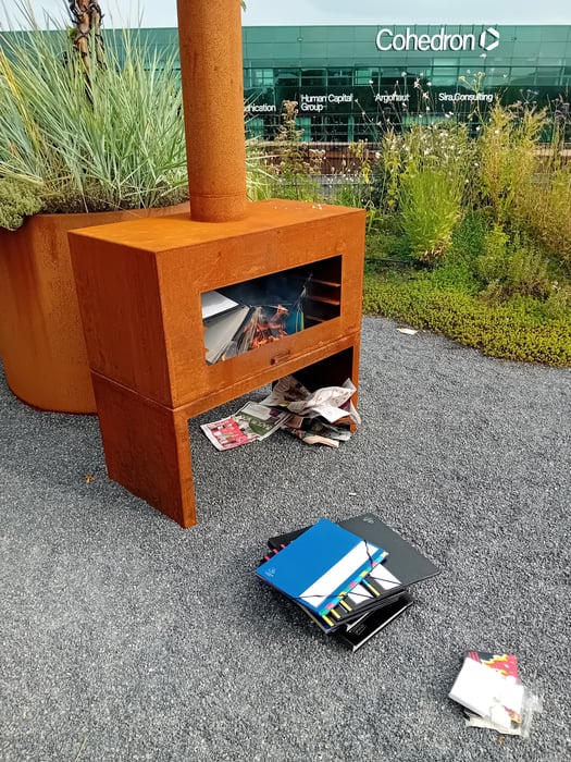 Cohedron verbrandt papieren dossiers-1