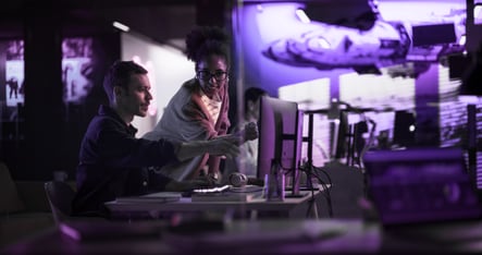 iStock-2150307337_paars-magenta_businesstransformatie_v1-1