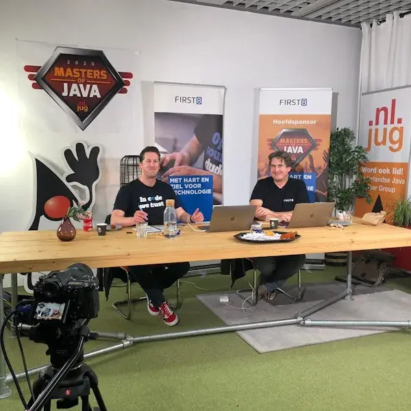 Masters of Java aan de tafel
