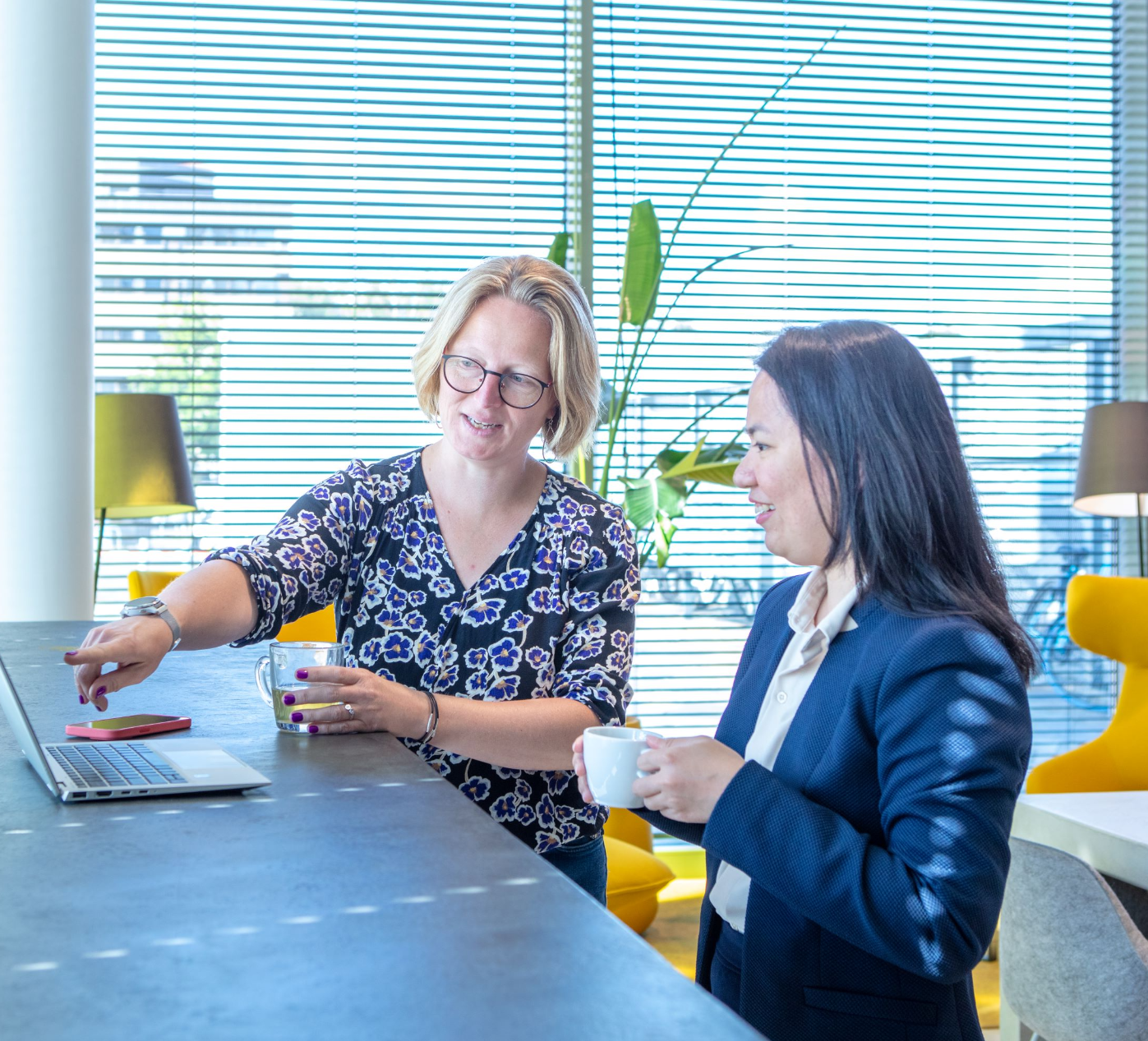 1701097525-cmbs-collegas-mirjam-jessamine-nr642-small-edited-1