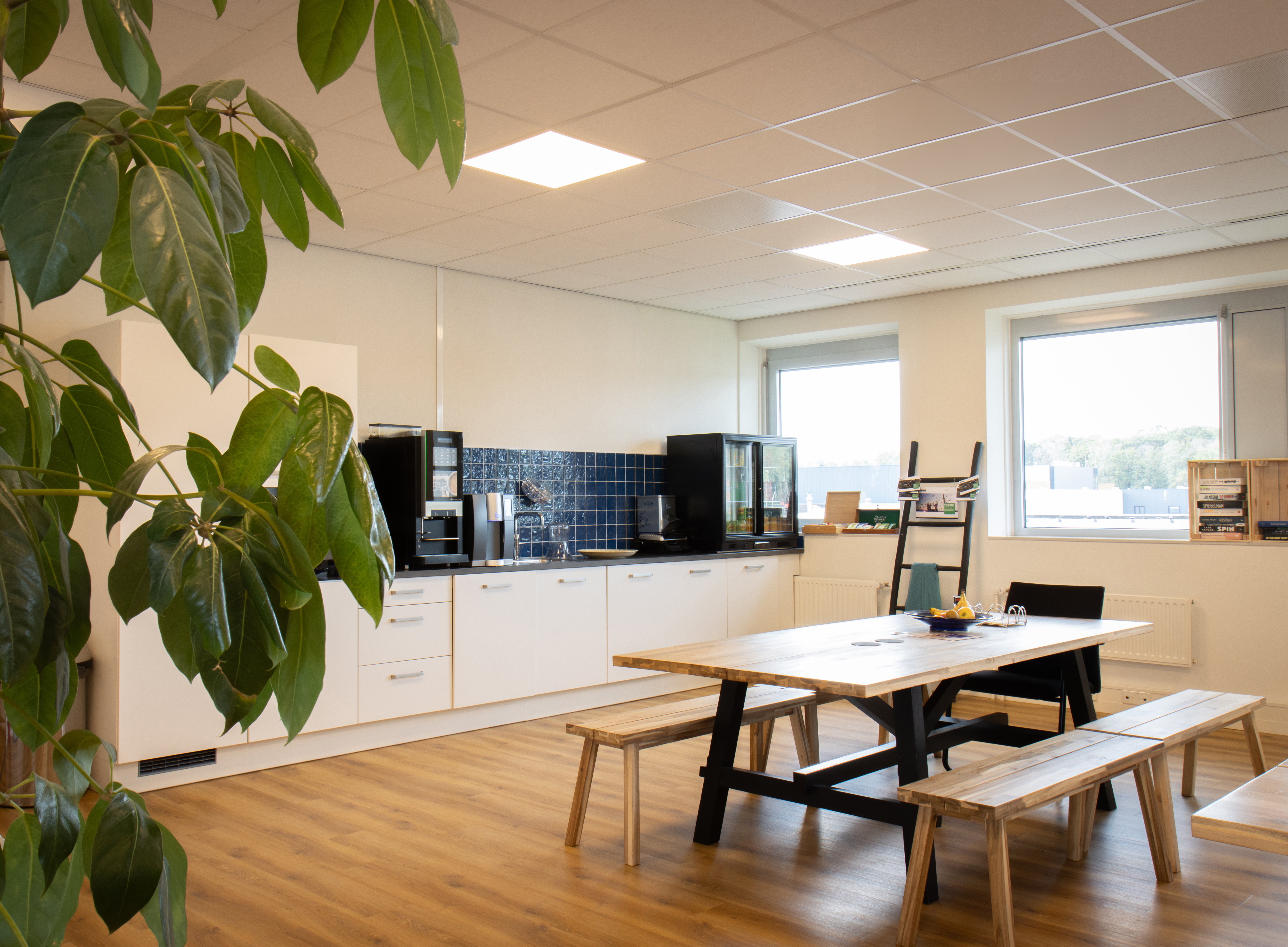 De keuken van het kantoor