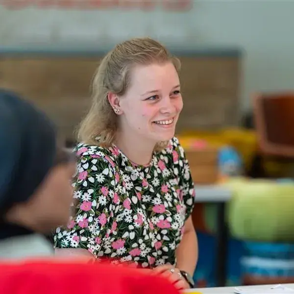 Foto van lachende collega