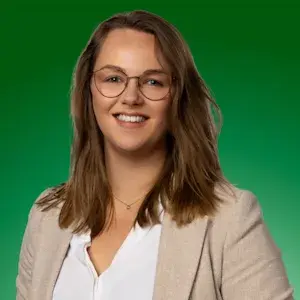 Portretfoto van Claudia Hovius