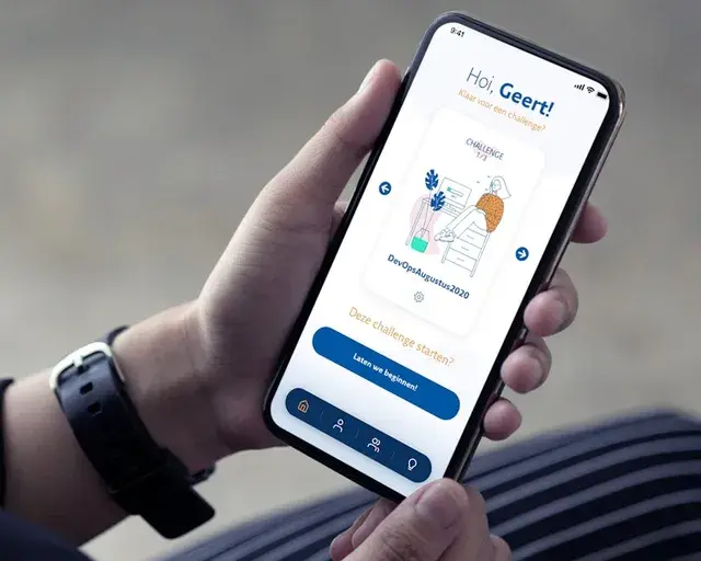 Hoi geert bericht op telefoonscherm