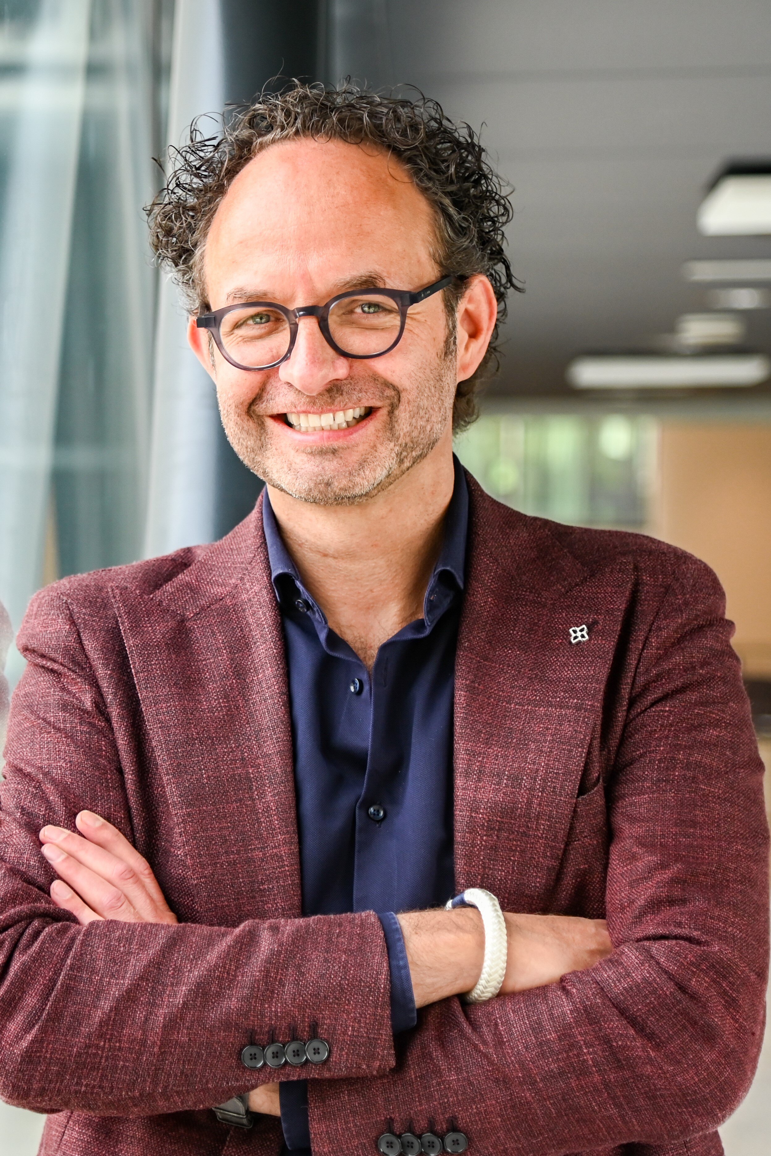 Services _ Sebastiaan Leeuwenkamp li